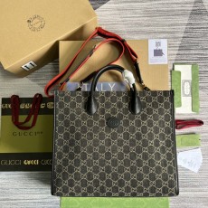 구찌 GUCCI 인터로킹 G 미듐 토트백