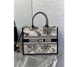 [DIOR-디올] 디올 북 토트백 미디움사이즈 조디악